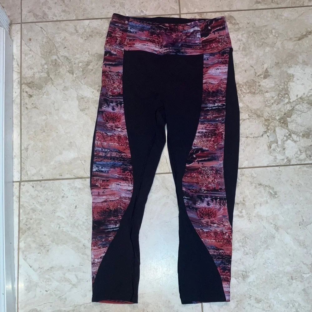 Lululemon leggings size 8 NEW WITHOUT TAGS